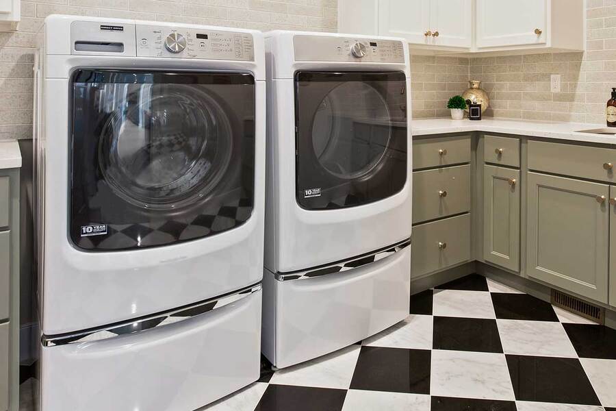 The Pros and Cons of a Ventless Dryer